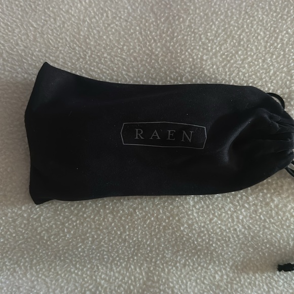 Raen Noria Tortoise Sunglasses - Picture 6 of 6